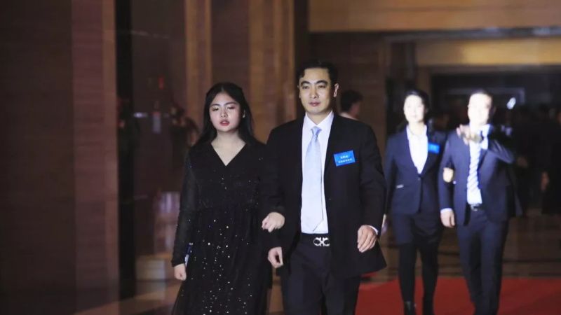 “感恩相伴?筑夢(mèng)同行”——龍港集團(tuán)2019新春年會(huì)盛大舉行！