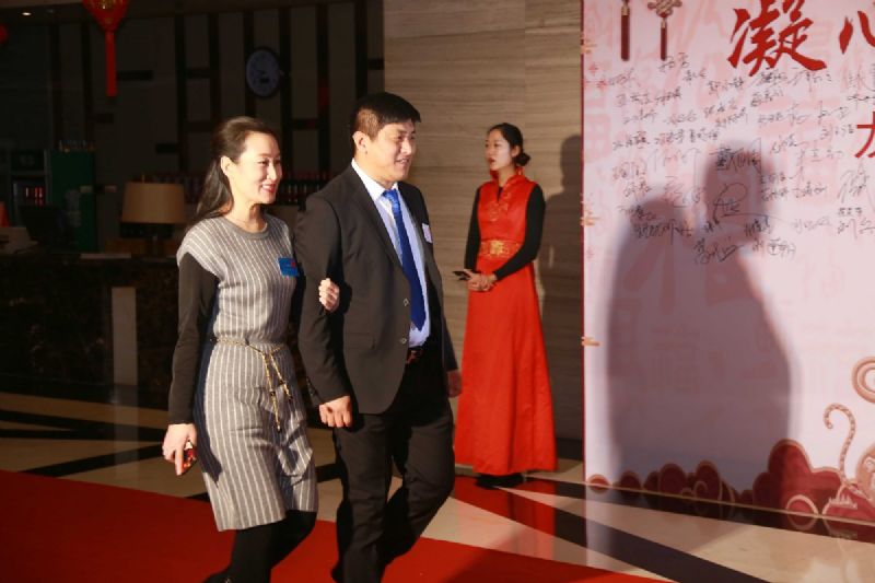 “凝心聚力 ·砥礪前行”— 龍港集團(tuán)2020新春年會(huì)完美收官！