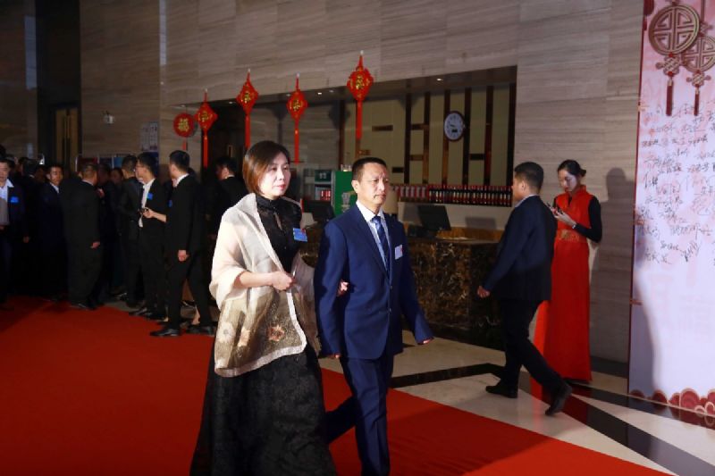 “凝心聚力 ·砥礪前行”— 龍港集團(tuán)2020新春年會(huì)完美收官！