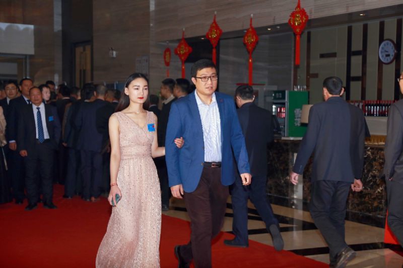 “凝心聚力 ·砥礪前行”— 龍港集團(tuán)2020新春年會(huì)完美收官！