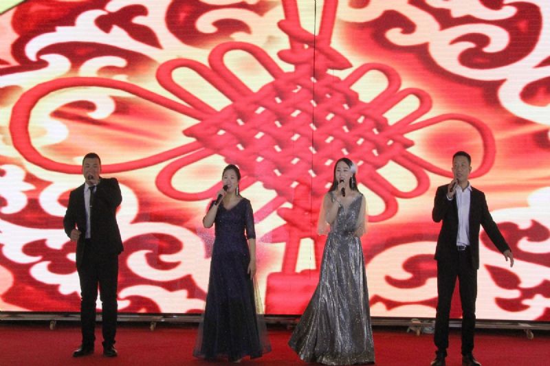 “凝心聚力 ·砥礪前行”— 龍港集團(tuán)2020新春年會(huì)完美收官！