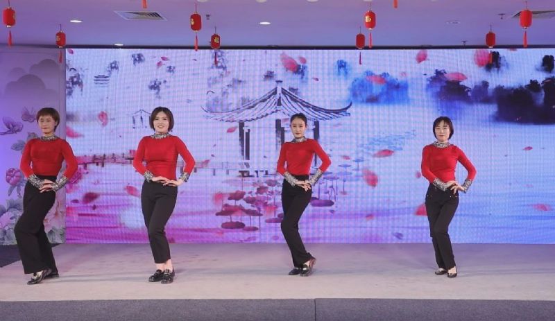 不忘初心 衷愫韶華——龍港集團(tuán)迎新春文化盛宴震撼來襲！