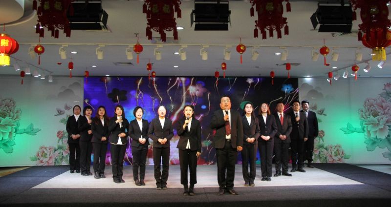 不忘初心 衷愫韶華——龍港集團(tuán)迎新春文化盛宴震撼來襲！