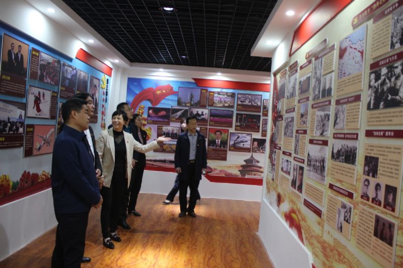 黨建共建互融共促，凝聚力量爭創(chuàng)一流 ——龍港物業(yè)黨支部與育秀學(xué)校黨支部黨建共建共享活動圓滿啟動