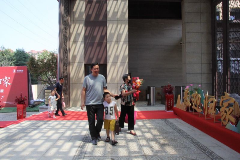 悅見(jiàn)新居，幸福歸家——龍港·育秀園一期洋房圓滿(mǎn)交付！