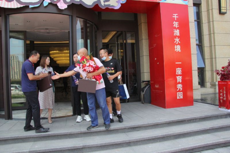 悅見(jiàn)新居，幸福歸家——龍港·育秀園一期洋房圓滿(mǎn)交付！